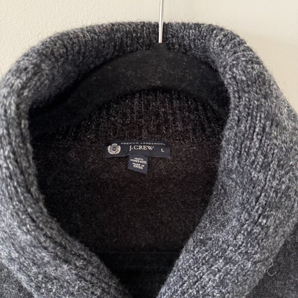 J Crew's Premium Line, 100% Lambswool Sweater - Size L - Picture 4 of 6